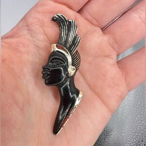 Vintage Art Deco Style Lady Head Brooch Black Enamel Gold Tone Pin